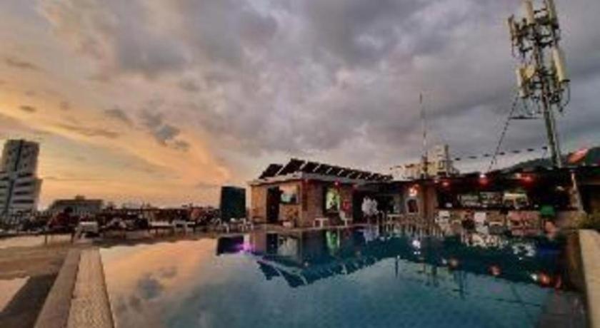 Azure Bangla Phuket Ξενοδοχείο Patong Εξωτερικό φωτογραφία